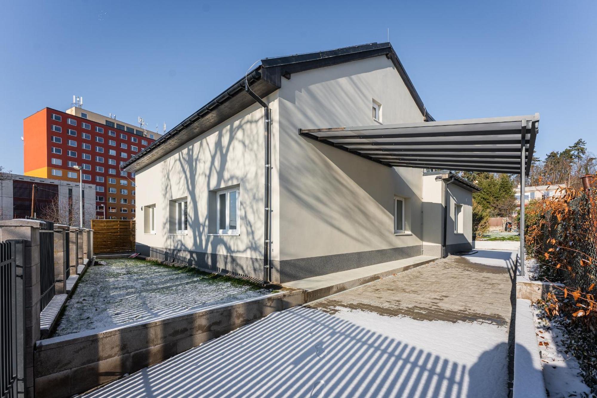Apartmany Praha-Modrany Praga Exterior foto